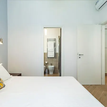 Nice Flat Few Metro Stops From San Giovanni Apartament Rzym